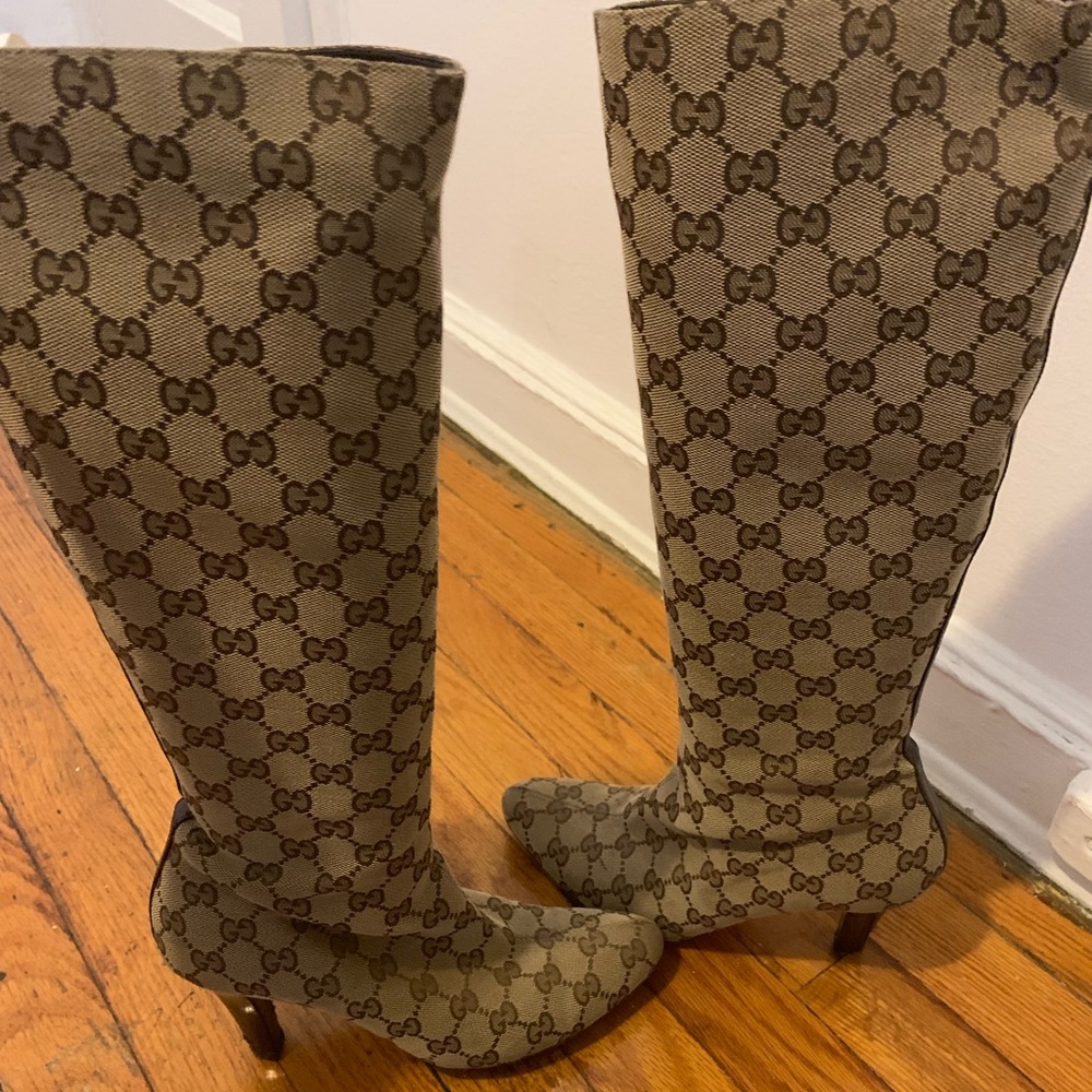 Gucci boots - Picture 1 of 3